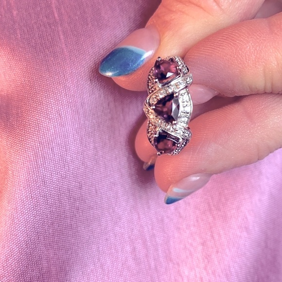 Trillion Raspberry Color Rhodolite - Picture 15 of 15